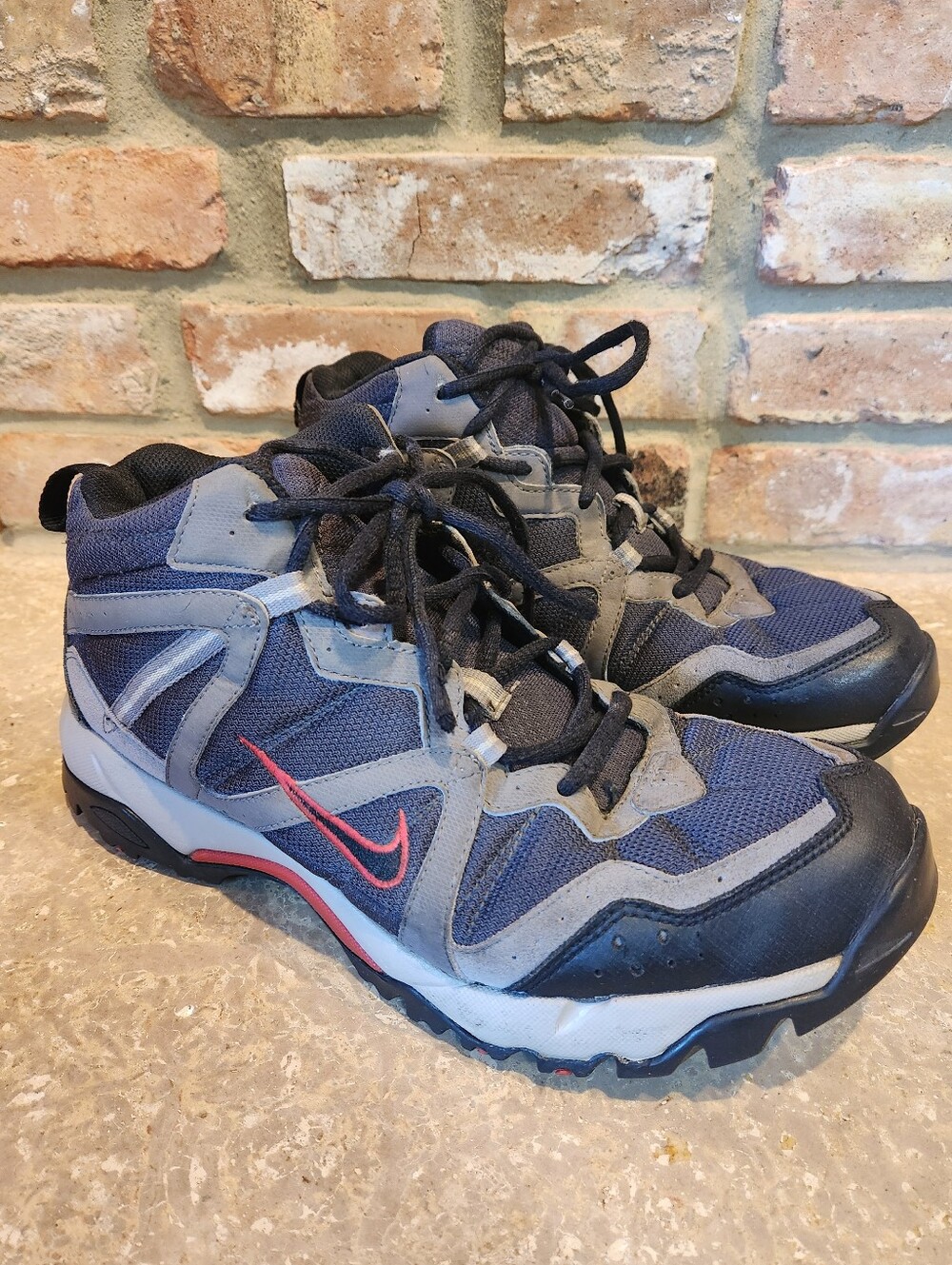 Vintage Men's Nike ACG All-Trac Hiking Trail Shoes - Size 11
